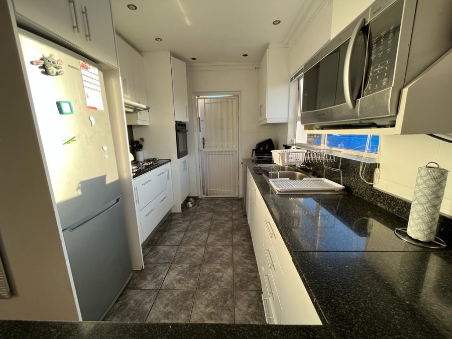 To Let 5 Bedroom Property for Rent in Richwood Western Cape
